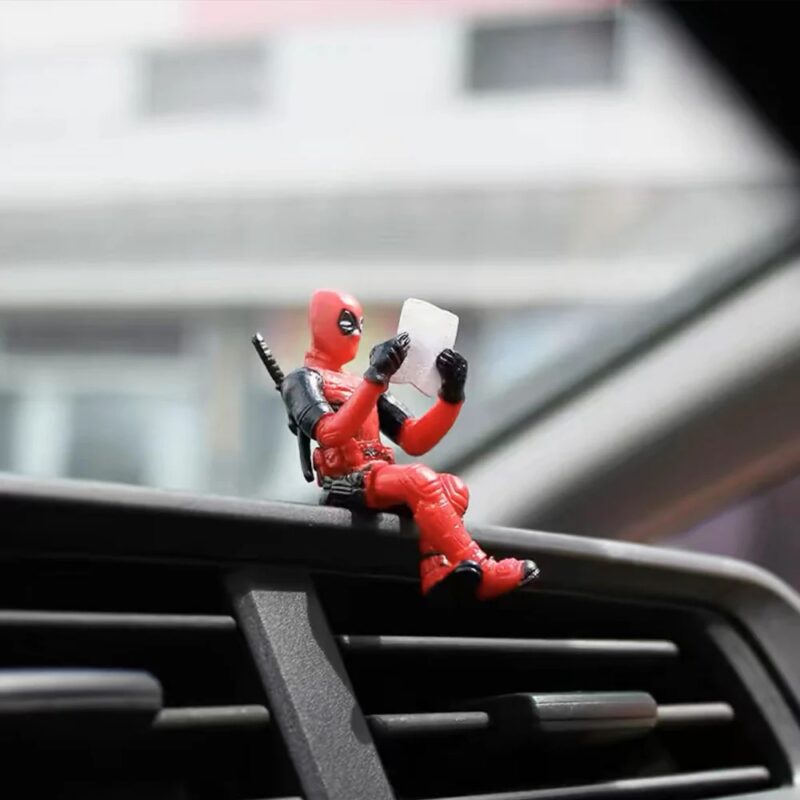 Deadpool Figurine - Image 3