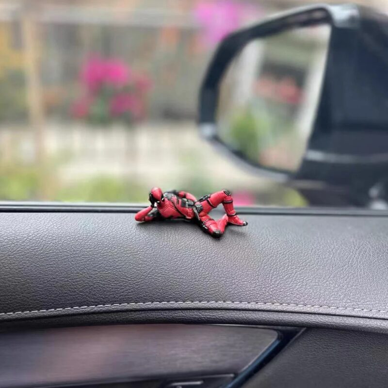 Deadpool Figurine - Image 6