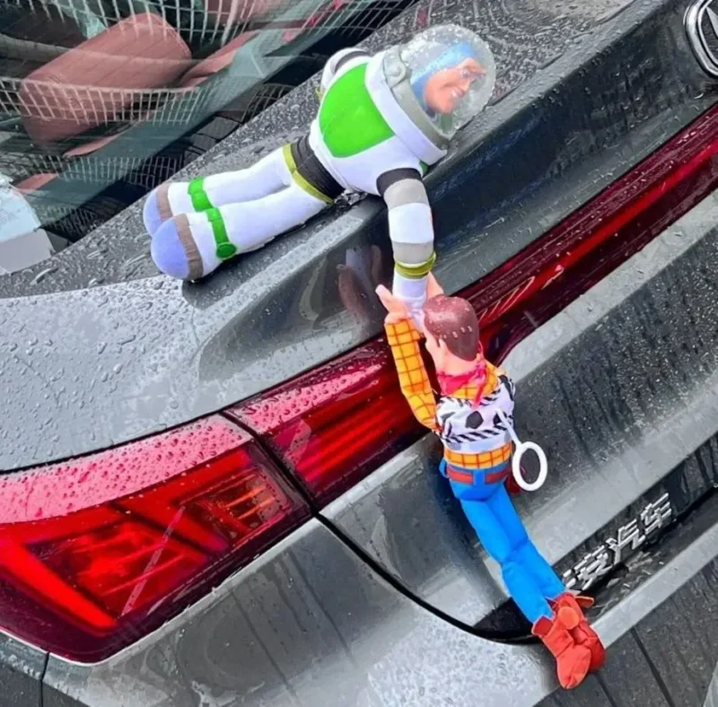 Toy Story - Sherif Woody & Buzz Lightyear on Vehicle - Image 2